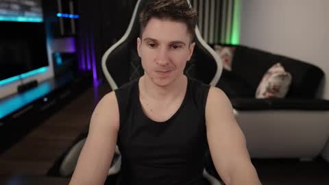 Dorian Reyes online show from February 19, 10:20 pm