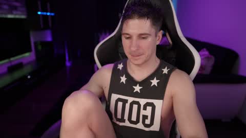 Dorian Reyes online show from February 26, 1:21 am