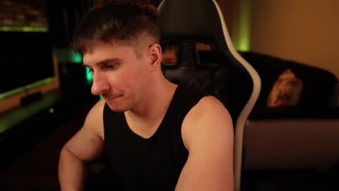 Dorian Reyes online show from March 12, 10:28 pm