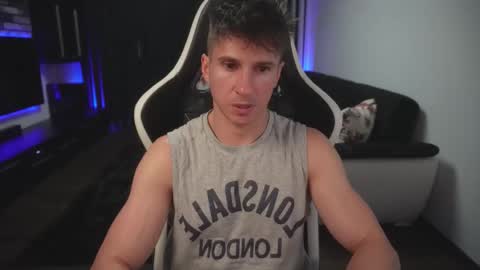 Dorian Reyes online show from September 9, 11:15 pm