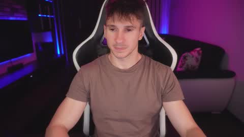 Dorian Reyes online show from September 11, 9:04 pm