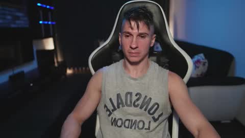 Dorian Reyes online show from November 9, 1:04 am