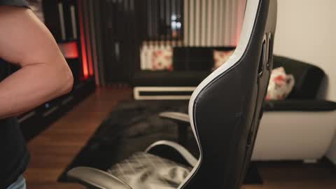 Dorian Reyes online show from December 4, 12:31 am