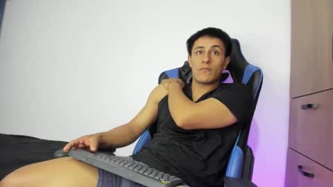 dorman_boy online show from November 9, 5:06 am