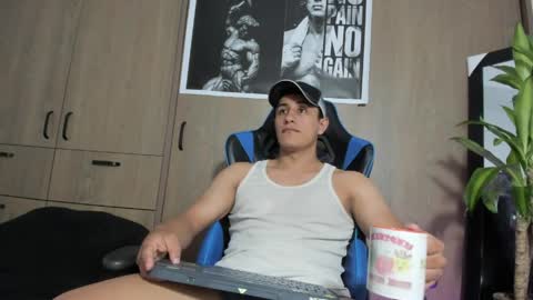 dorman_boy online show from May 26, 3:24 am