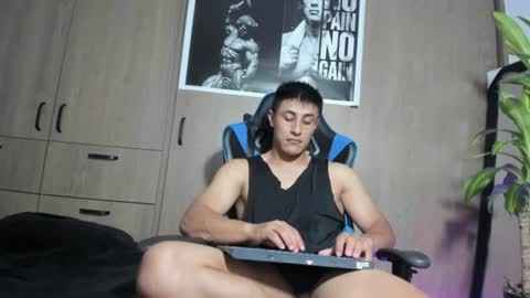dorman_boy online show from July 2, 3:23 am