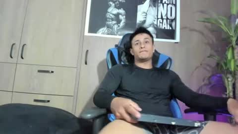 dorman_boy online show from July 29, 3:37 am