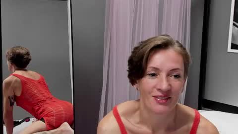 Snapshot of dorothy_meyer chatting on June 27, 2:38 am Dorothy Next stream on Monday at 3am-9am online show from June 27, 2:38 am
