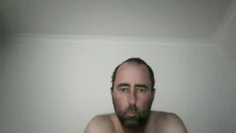 Snapshot of dossy1981 chatting on February 6, 7:23 am dossy1981 online show from February 6, 7:23 am