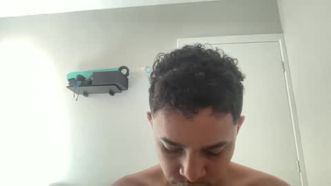 Snapshot of dotadinha chatting on February 20, 1:33 pm dotadinha online show from February 20, 1:33 pm