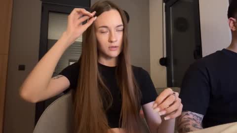 Alice and Mark online show from September 18, 8:33 pm