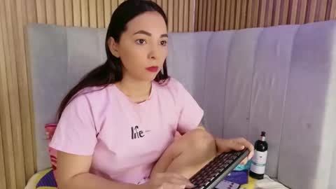 doublepleasure69_ online show from May 15, 2:35 pm