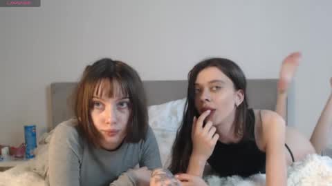 doubletroublerd_054 online show from May 27, 4:48 pm