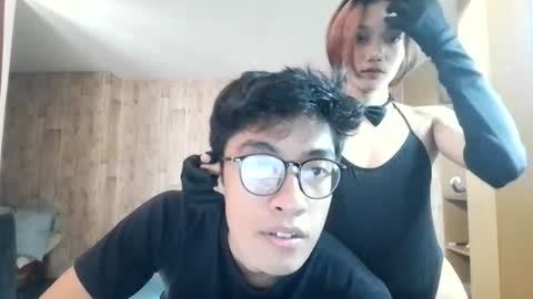 Snapshot of doublezii_ chatting on July 8, 7:24 am Double Zi online show from July 8, 7:24 am