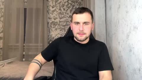 Snapshot of douglas_666 chatting on April 15, 6:37 pm douglas_666 online show from April 15, 6:37 pm