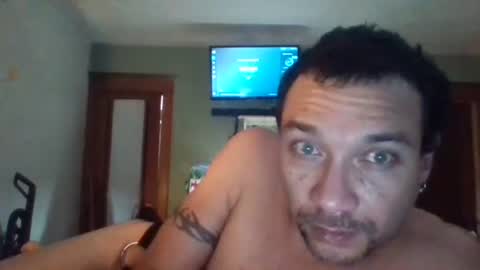 Snapshot of downtotrot chatting on January 5, 9:26 am downtotrot online show from January 5, 9:26 am