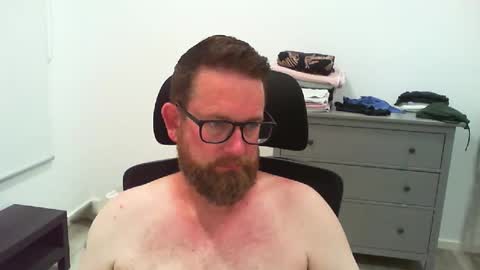 downunderwonder13 online show from December 18, 5:02 am