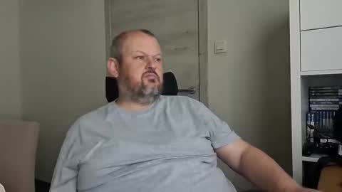 Danny online show from November 14, 9:41 am