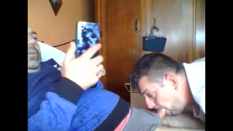 Snapshot of dr_house1 chatting on October 14, 9:43 am dr_house1 online show from October 14, 9:43 am