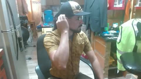 Snapshot of dr_simon84 chatting on January 9, 6:04 pm Dr Simon online show from January 9, 6:04 pm