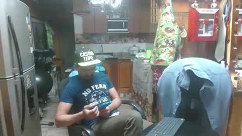 Snapshot of dr_simon84 chatting on January 25, 3:09 am Dr Simon online show from January 25, 3:09 am
