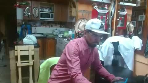 Snapshot of dr_simon84 chatting on February 17, 4:09 am Dr Simon online show from February 17, 4:09 am