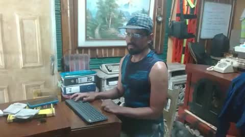 Snapshot of dr_simon84 chatting on February 11, 6:46 pm Dr Simon online show from February 11, 6:46 pm