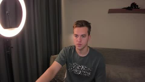 Snapshot of dr_your_dream chatting on September 19, 8:31 pm Mervin  online show from September 19, 8:31 pm