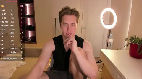 Snapshot of dr_your_dream chatting on May 10, 6:13 pm Mervin online show from May 10, 6:13 pm