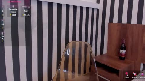 Lissa  Or DRACARYSS your dragon Queen  online show from December 11, 9:52 am