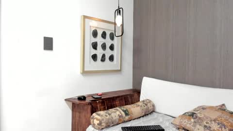 Lissa  Or DRACARYSS your dragon Queen  online show from December 20, 1:33 pm