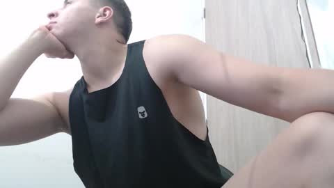 Snapshot of draco_boy2000 chatting on February 26, 10:42 pm draco_boy2000 online show from February 26, 10:42 pm