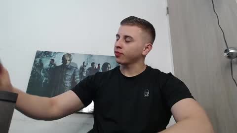 draco_boy2000 online show from June 1, 11:28 pm