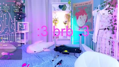 Snapshot of draculaura_ chatting on February 1, 3:19 am Draculaura online show from February 1, 3:19 am