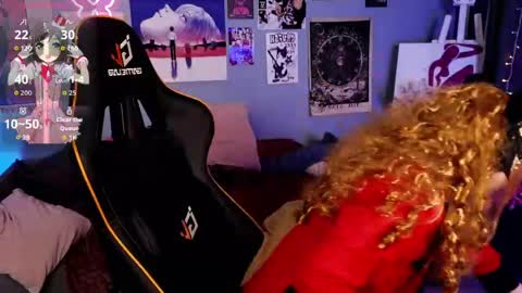 Draculaura online show from May 22, 10:43 am
