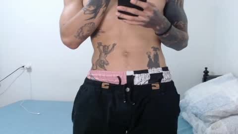 Snapshot of dragon666uwur chatting on October 3, 2:52 am Dragon online show from October 3, 2:52 am