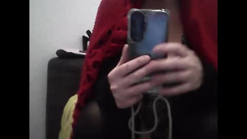 Snapshot of dragonefr chatting on January 9, 6:15 pm dragonefr online show from January 9, 6:15 pm