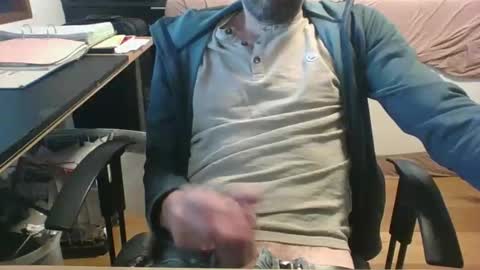 Snapshot of dragonflyy83 chatting on February 5, 12:43 pm dragonflyy83 online show from February 5, 12:43 pm