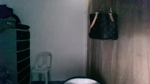 Snapshot of dragonlady402 chatting on March 2, 7:15 am Dragon Lady online show from March 2, 7:15 am