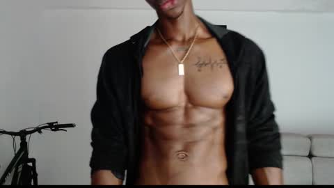 Drake 23 online show from March 1, 4:42 pm