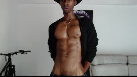 Drake 23 online show from March 7, 9:17 am