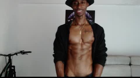 Drake 23 online show from March 18, 5:49 pm