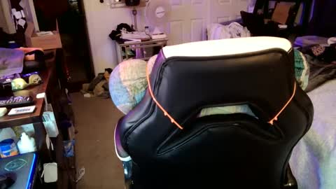 Snapshot of drake_r_darkrose chatting on December 13, 11:50 pm Drake D Vamp aka Drake DarkRose online show from December 13, 11:50 pm