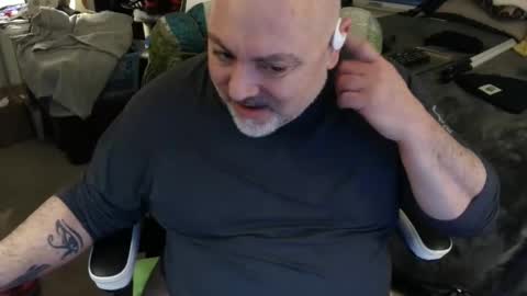 Snapshot of drake_r_darkrose chatting on February 12, 3:40 am Drake D Vamp aka Drake DarkRose online show from February 12, 3:40 am