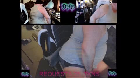 Snapshot of drake_r_darkrose chatting on March 1, 4:47 am Drake D Vamp aka Drake DarkRose online show from March 1, 4:47 am