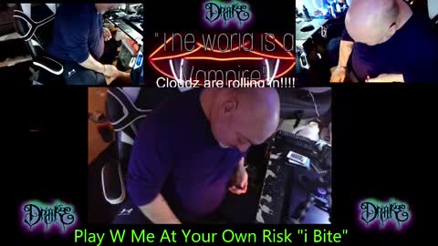 Snapshot of drake_r_darkrose chatting on October 3, 1:46 am Drake D Vamp aka Drake DarkRose online show from October 3, 1:46 am