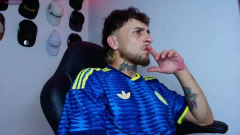 Snapshot of drako_lives_show chatting on July 7, 7:23 am - NEW ACCOUNT Independent model online show from July 7, 7:23 am