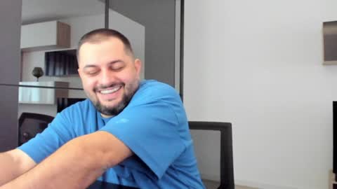 Snapshot of draven_a chatting on January 13, 10:36 am Draven A online show from January 13, 10:36 am