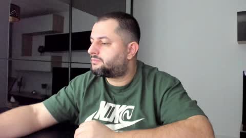 Snapshot of draven_a chatting on January 15, 4:15 am Draven A online show from January 15, 4:15 am