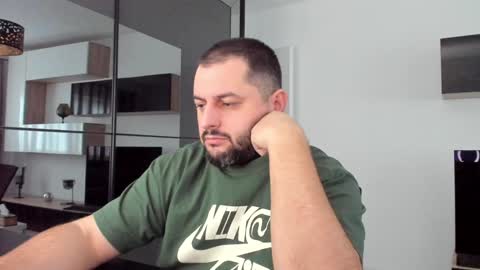 Snapshot of draven_a chatting on January 18, 11:54 am Draven A online show from January 18, 11:54 am